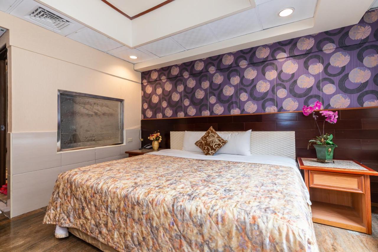 Yi Pin Business Hotel Taoyuan Exterior photo