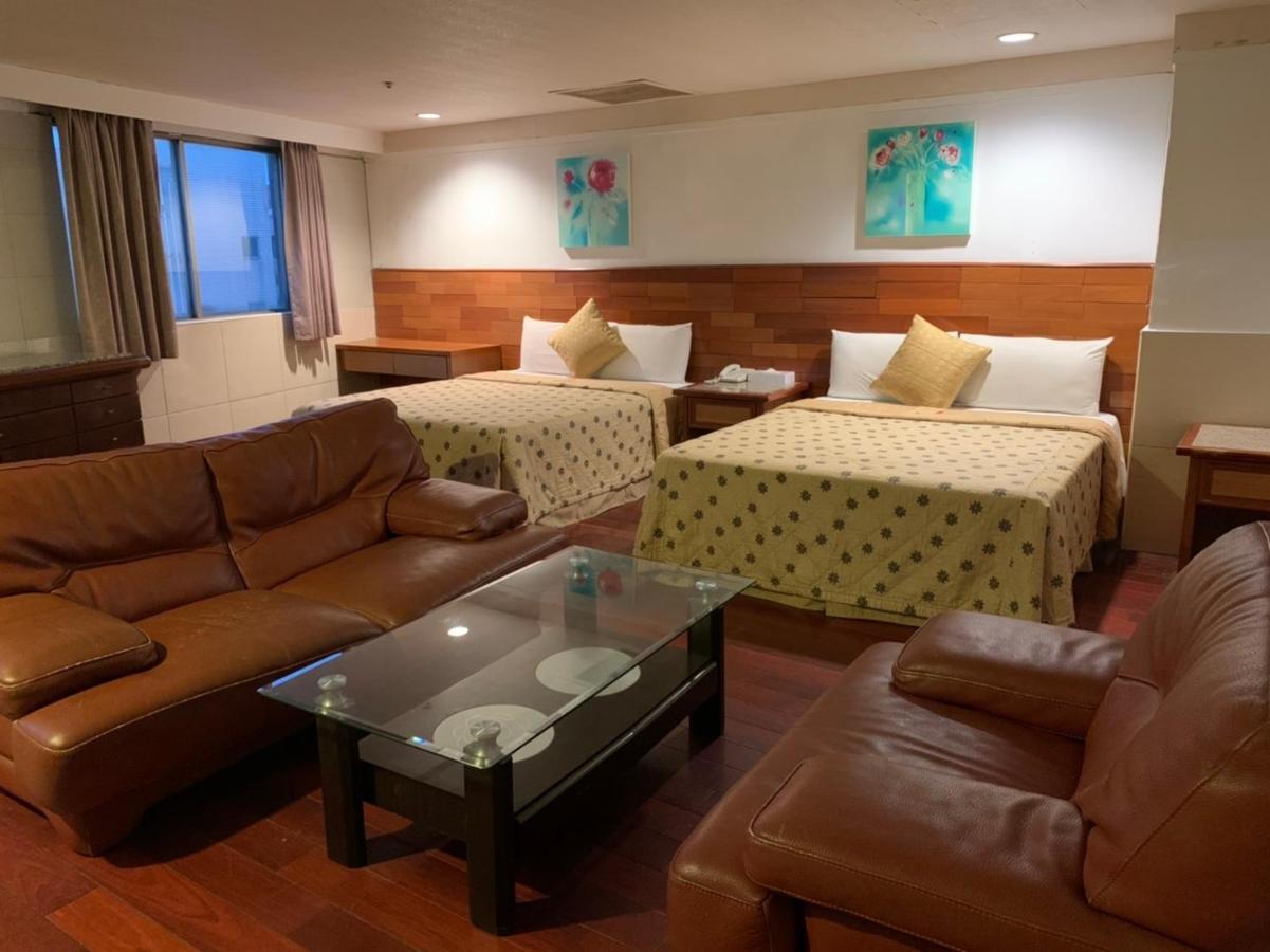 Yi Pin Business Hotel Taoyuan Exterior photo